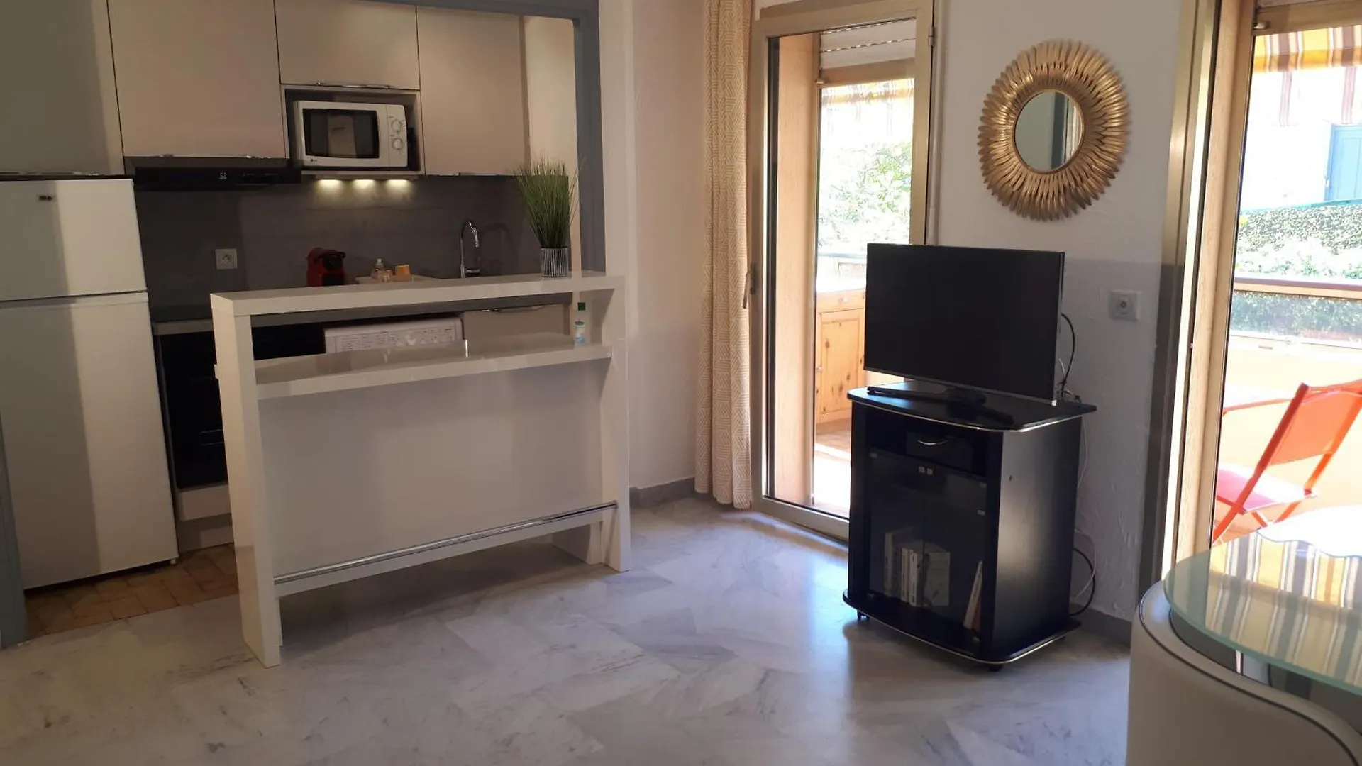 Joli Studio Cannes France